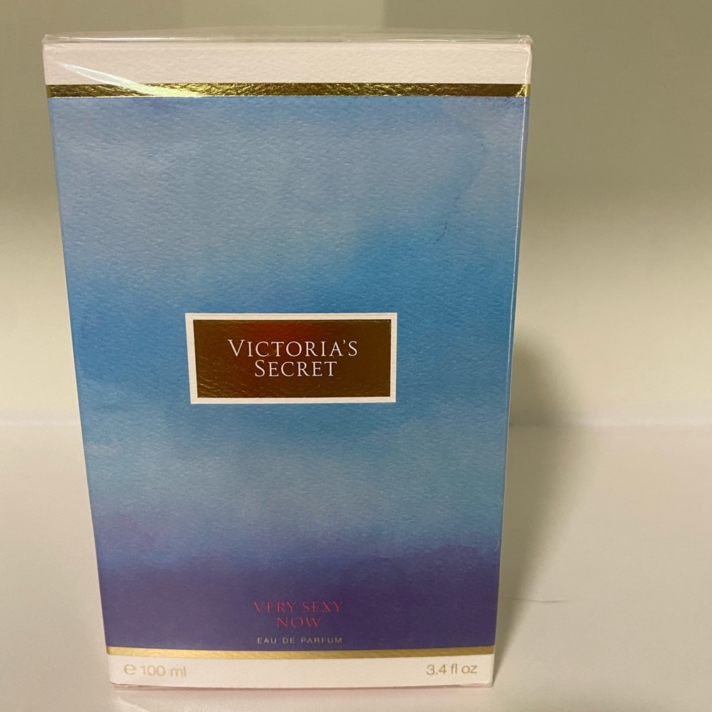 Victoria’s Secret Very Sexy Now